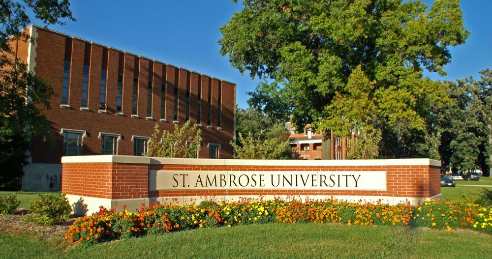 St. Ambrose Üniversitesi